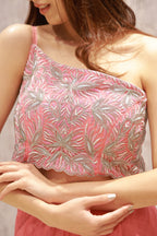 A contemporary 3-piece ensemble