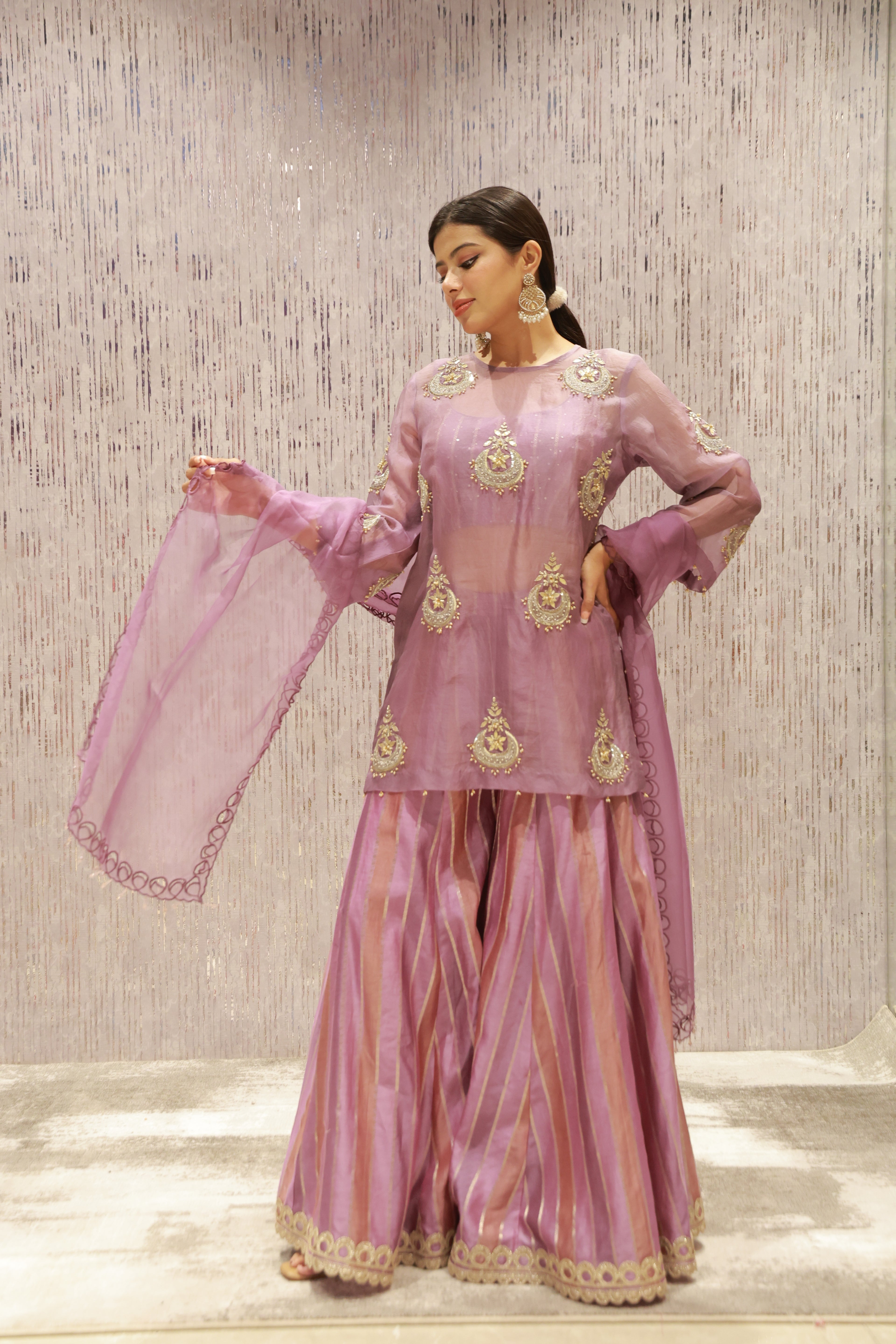 A graceful 3-piece sharara set