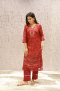A beautifully crafted 3-piece set