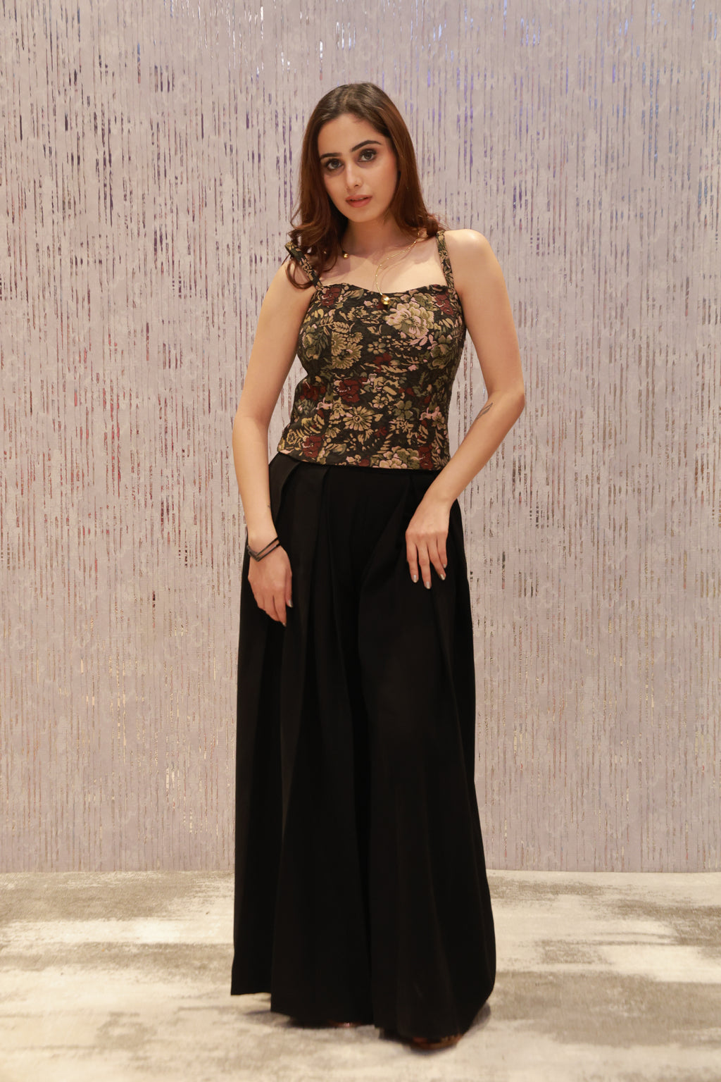 A contemporary jute-linen co-ord set