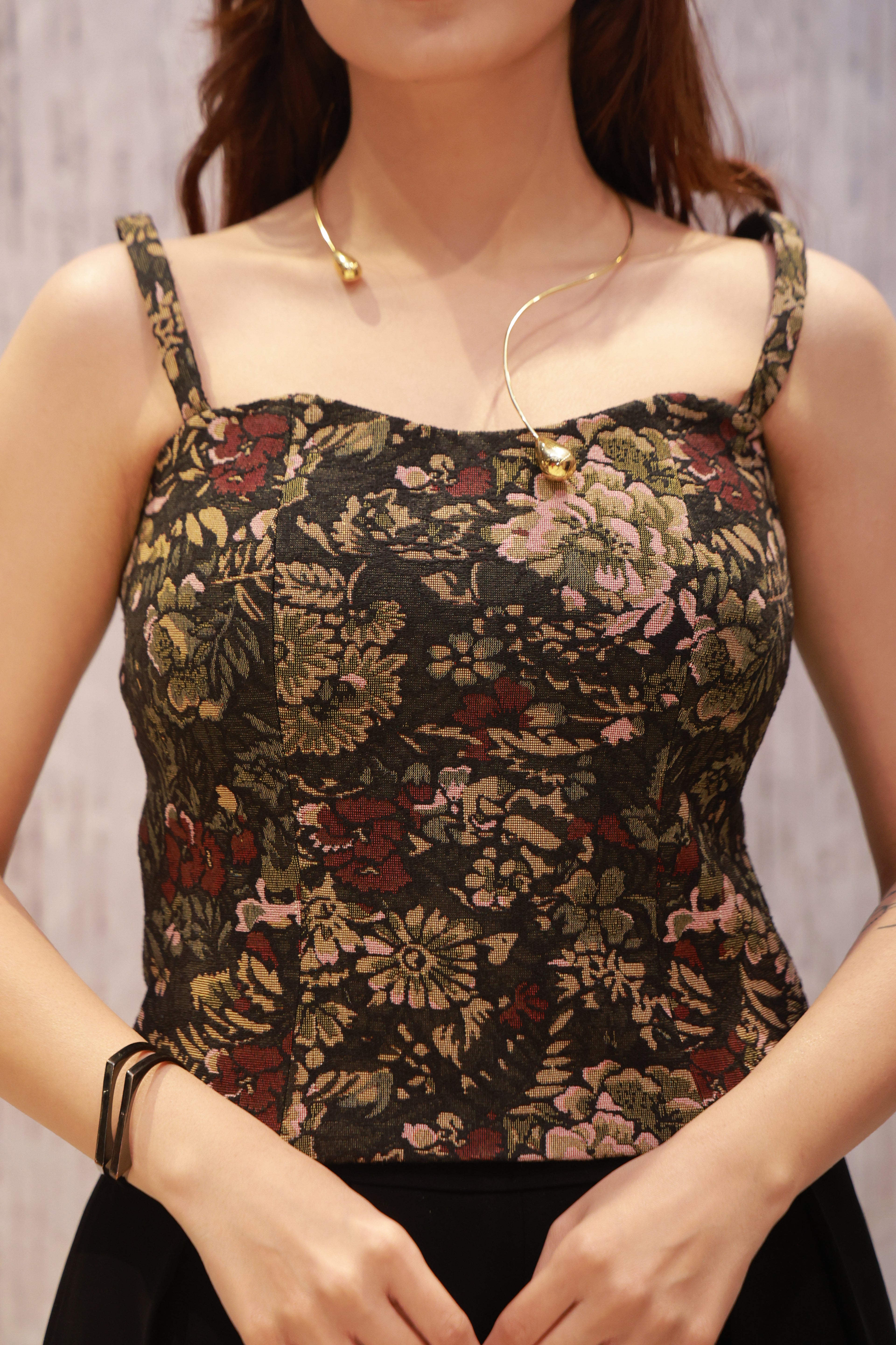 A contemporary jute-linen co-ord set
